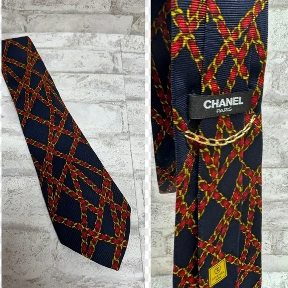 CHANEL vintage silk men’s necktie navy red gold chain ribbon pattern print - Picture 1 of 8